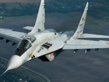 Пловдивчани: Самолети летят буквално над блоковете, какво става?