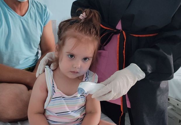Лекари от УНГ отделението на УМБАЛ Бургас спасиха дете живяло месец