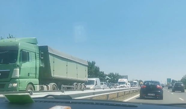Отново адско задръстване има на магистрала Тракия видя Plovdiv24 bg Колите