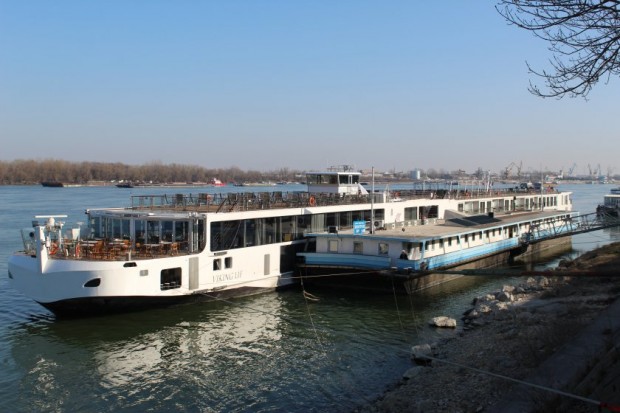 </TD
>Заради сушата нивото на река Дунав в българския участък достигна