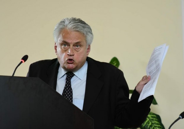 Вътрешният министър в оставка Бойко Рашков изпрати отворено писмо до главния