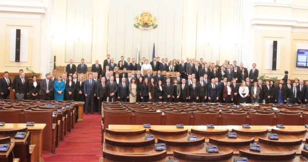 47 то Народно събрание прие 84 закона и 122 решения 141