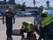 Появи се видео на бруталните сцени пред КАТ Пловдив