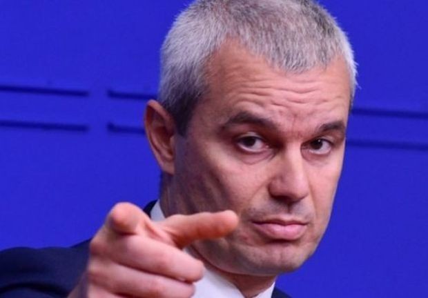 Лидерът на Възраждане Костадин Костадинов нарече престъпници полицаите които вчера