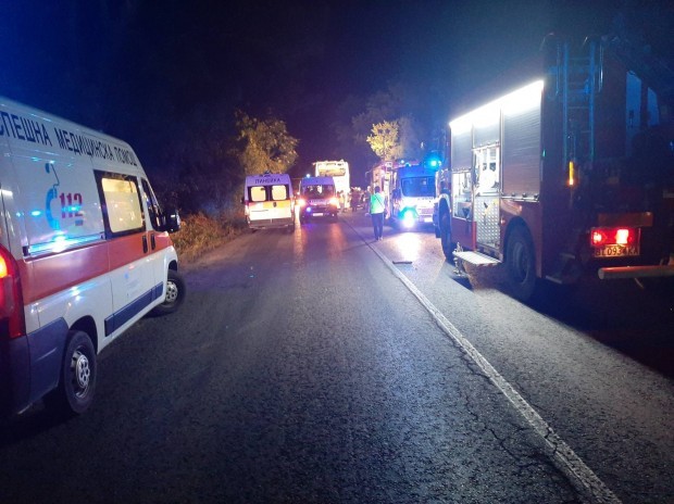 Повдигнаха обвинение на шофьора на румънския автобус който катастрофира в