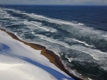 Море, пясък и сняг - вижте една от най-красивите гледки в света