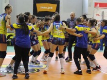 16-годишната Елена Коларова ще е най-младата волейболистка на Марица през новия сезон