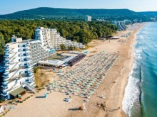Екскурзовод от морето: Обаждат ми се от Германия да ме питат дали чуваме бомбите, които падат в Одеса