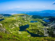 Двама румънци се изкъпаха в едно от Седемте рилски езера