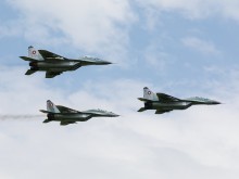 Военни самолети край Пловдив вбесиха хората