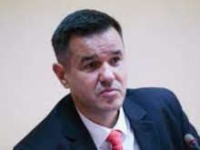 Обвиниха служебния министър на икономиката в политически натиск