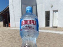 На плажа в Лозенец: Купуваш две бири и литър и половина вода, плащаш 21 лв. и ти "светва"