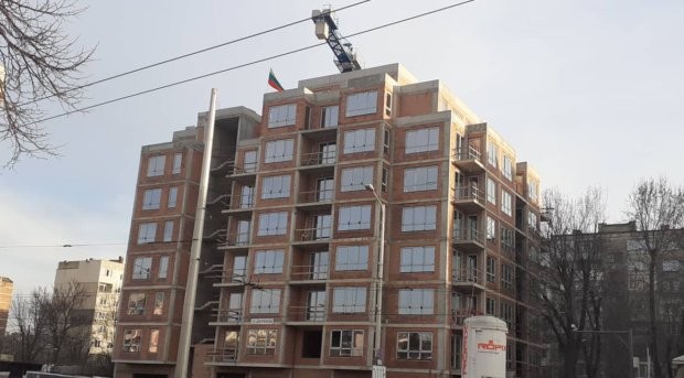 НСИ отчете спад в строителството през юни в България  По предварителни