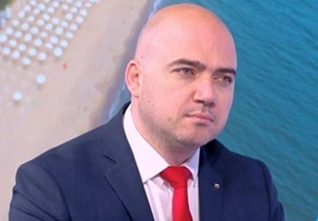Служебният министър на туризма д р Илин Димитров ще проведе работна