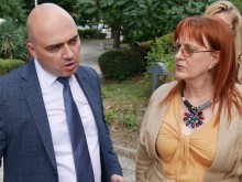 Министърът на туризма с призив от Бургас към всички българи