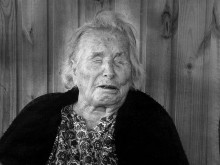Фотограф от Пловдив: Баба Ванга се провикна, когато двама яки младежи ме сграбчиха