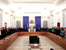 Новите министри взимат по-високи заплати от старите