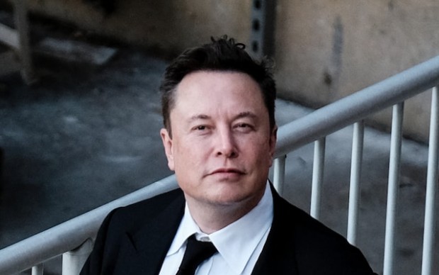 Ръководителят на SpaceX и Tesla Илон Мъск смята че всички
