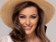 Гери Дончева отново провокира, показа как кърми бебето си