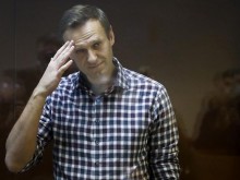 Навални е в карцера заради разкопчано копче