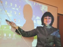 Интерактивни ученически дъски внедриха в ОУ "Райна Княгиня"