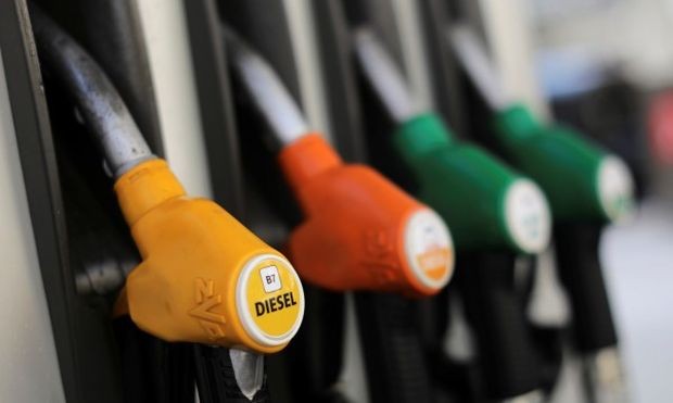 Източват ли бензиностанции пари чрез антикризисната мярка от 25 стотинки