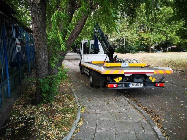 Пловдивчанин се ядоса на служителите на общинското предприятие  Паркиране и репатриране