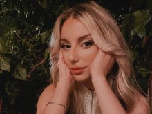 Михаела Маринова мина под ножа