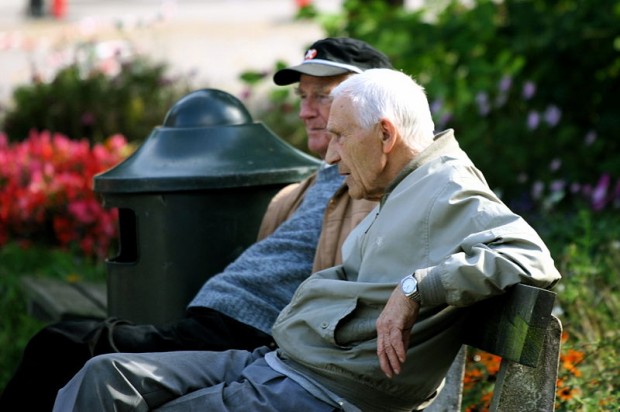 Хората над 95 години у нас получават най ниски пенсии за