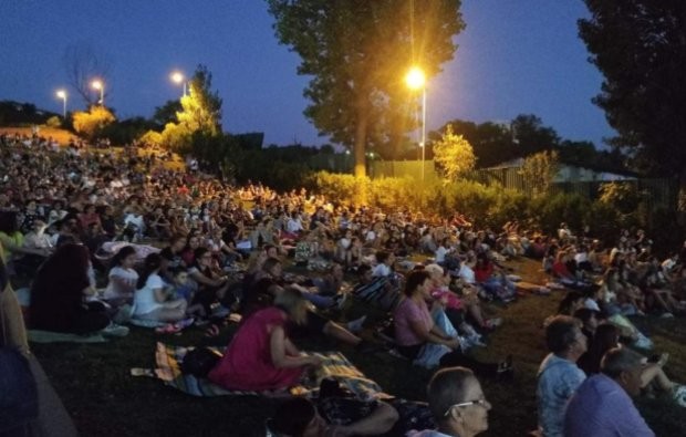 Парк Македония събра над 1000 любители на седмото изкуство с