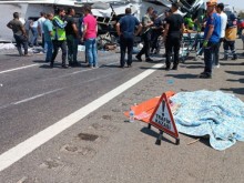 Ужасяваща снимка и подробности от тежката катастрофа в Турция!