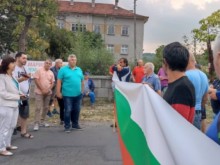 Протестът на жителите на селата Обручище и Мъдрец се прекратява
