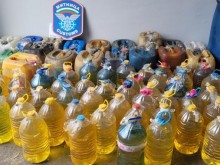 Митничари в Русе задържаха близо тон и половина горива