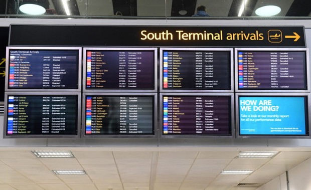 Лондонското летище Гетуик отмени редица полети в последния момент поради
