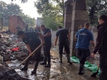 Аварийните екипи на Столична община вече са в Карлово