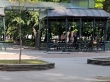 Читател: Мазна, гнусна чалга в Цар-Симеоновата градина