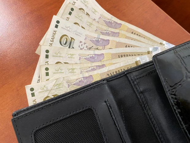 43 годишен мъж намери голяма сума пари в портмоне на