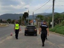 Мащабна полицейска акция в Карловско, има задържани