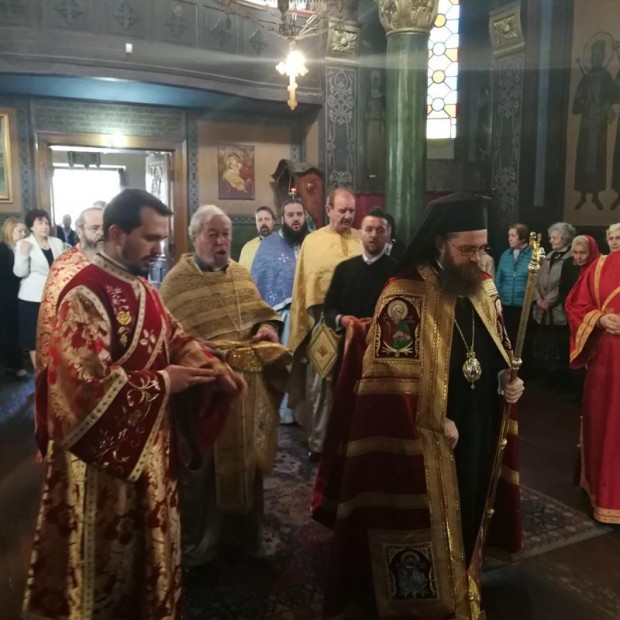 Негово преосвещенство Епископ Поликарп ще оглави Архиерейска вечерня за празника на Св. Богородица - Живоприемни източник в София на 28 април, Светли четвъртък