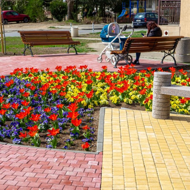 Ново облагородено пространство за отдих в ямболския жилищен комплекс "Диана"