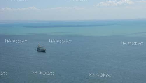 Военно министерство отрече корабът с български моряци да е превзет