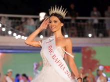 Ето я красавицата, която грабна титлата Мис Варна 2022!