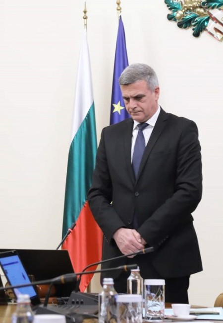 Премиерът Стефан Янев: В тежки мигове на страдание нека да изкажем нашата съпричастност към членовете на семействата и близките на загиналите