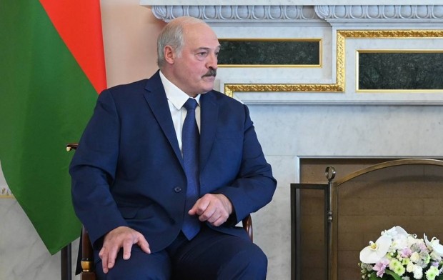 "Интерфакс": Лукашенко каза, че Минск няма да остане настрана в случай на война в Донбас