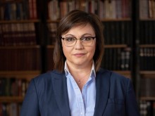 Корнелия Нинова, БСП: Не виждам "Продължаваме промяната" като нова левица