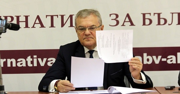 Лидерът на АБВ Румен Петков алармира за схеми за източване на средства от държавния бюджет