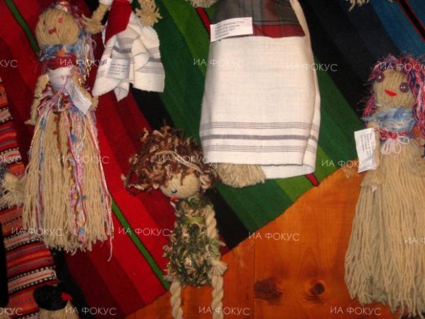 Популяризират на местното културно богатство, традициите и обичаите на населението на община Долни чифлик