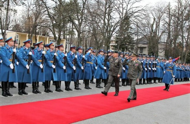 Greek City Times: Началникът на генщаба на Гърция завърши тридневна визита в Сърбия (ВИДЕО)