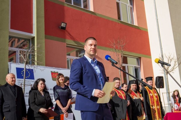 100-годишен юбилей празнува Търговската гимназия в Стара Загора