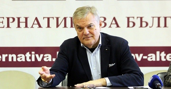 Румен Петков, АБВ: Народното събрание трябва да се превърне в гарант за недопускане на задължителна ваксинация